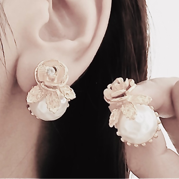 “Parisian Rose Pearl” Gingham Petals Crater Dent Moon Surface French Palace Stud - Picture 6 of 16